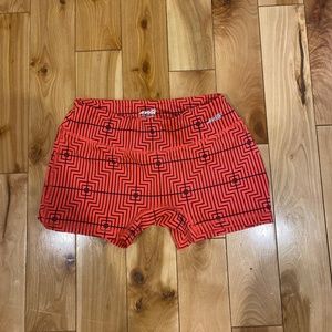 Youth M workout shorts